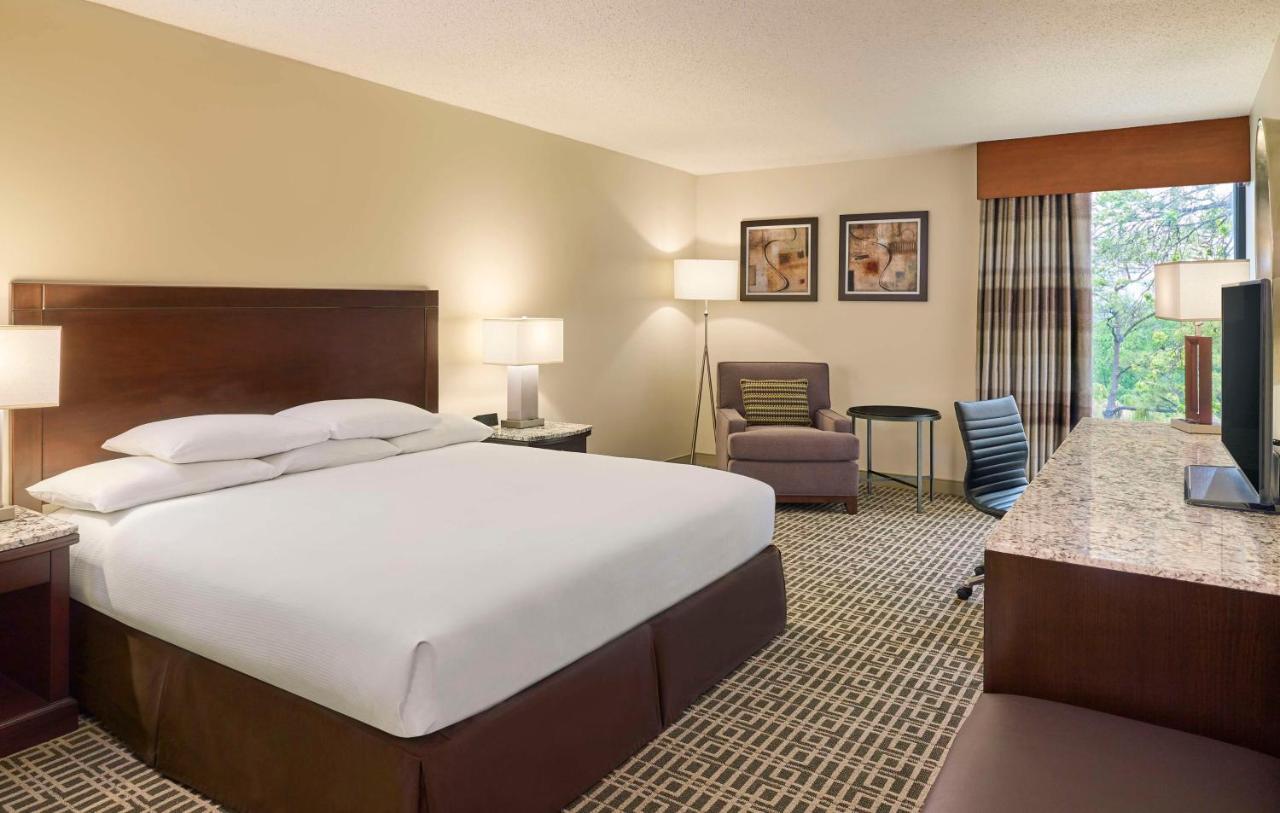 Doubletree By Hilton Houston Intercontinental Airport Exterior foto
