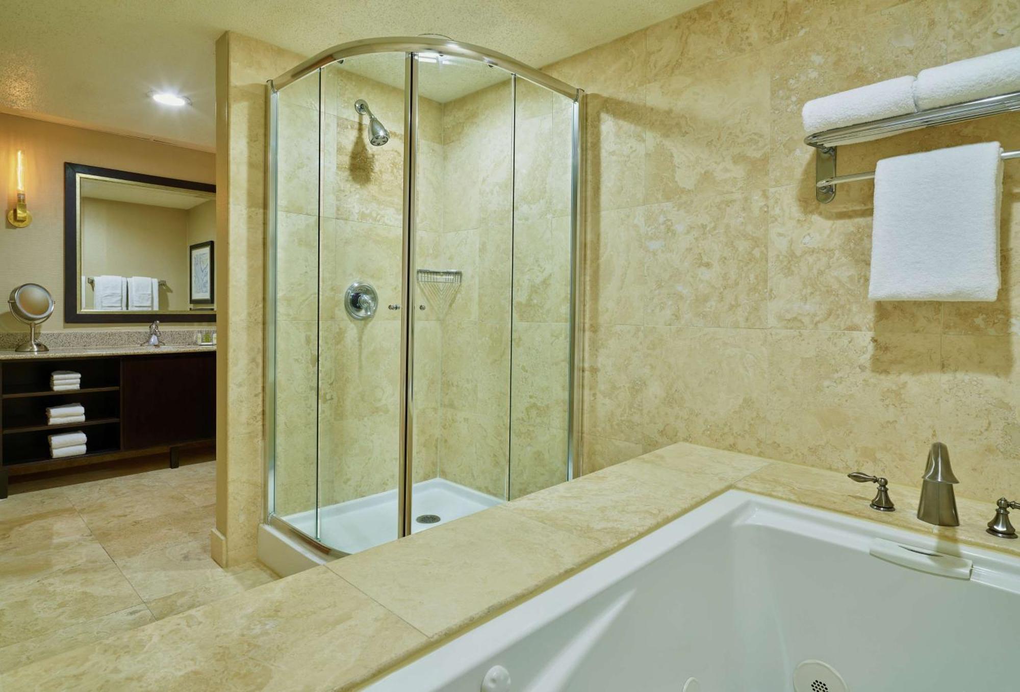 Doubletree By Hilton Houston Intercontinental Airport Exterior foto
