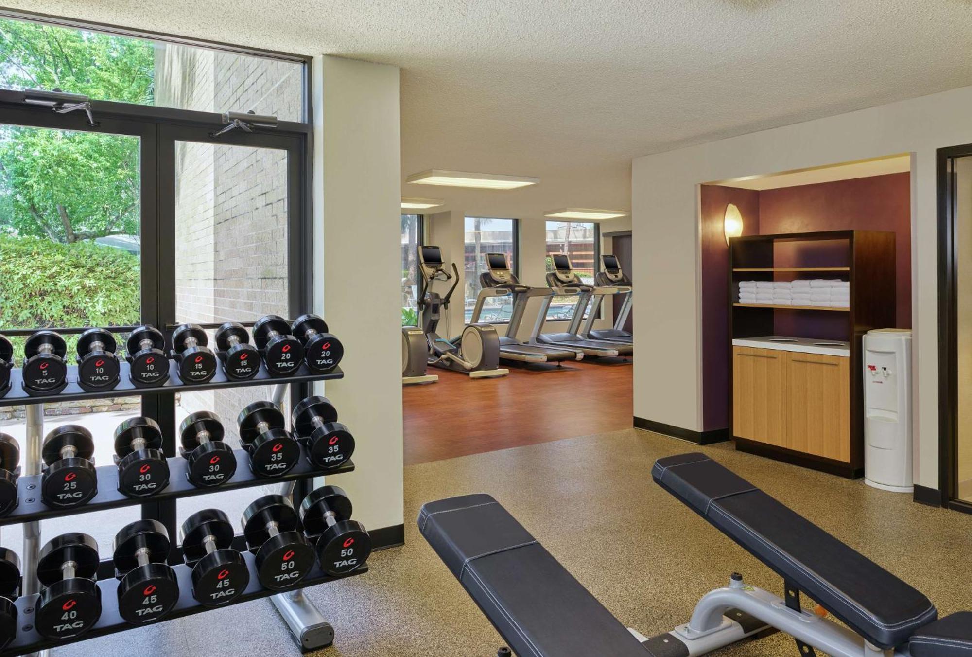 Doubletree By Hilton Houston Intercontinental Airport Exterior foto